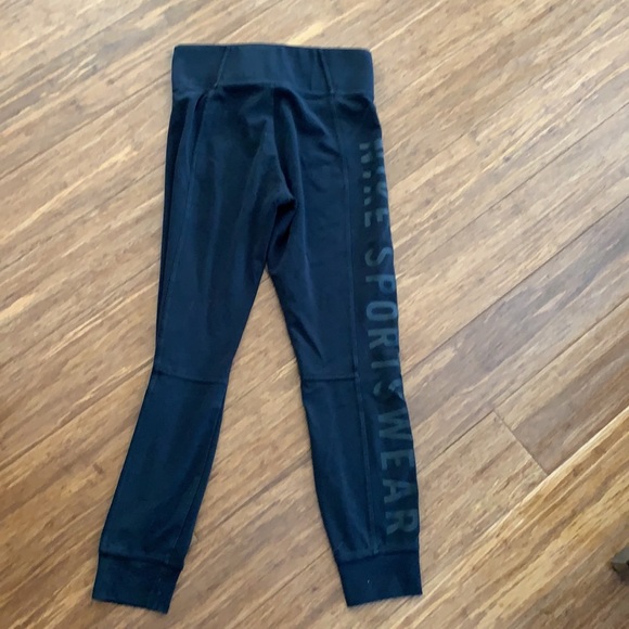 Nike joggers - Picture 3 of 3